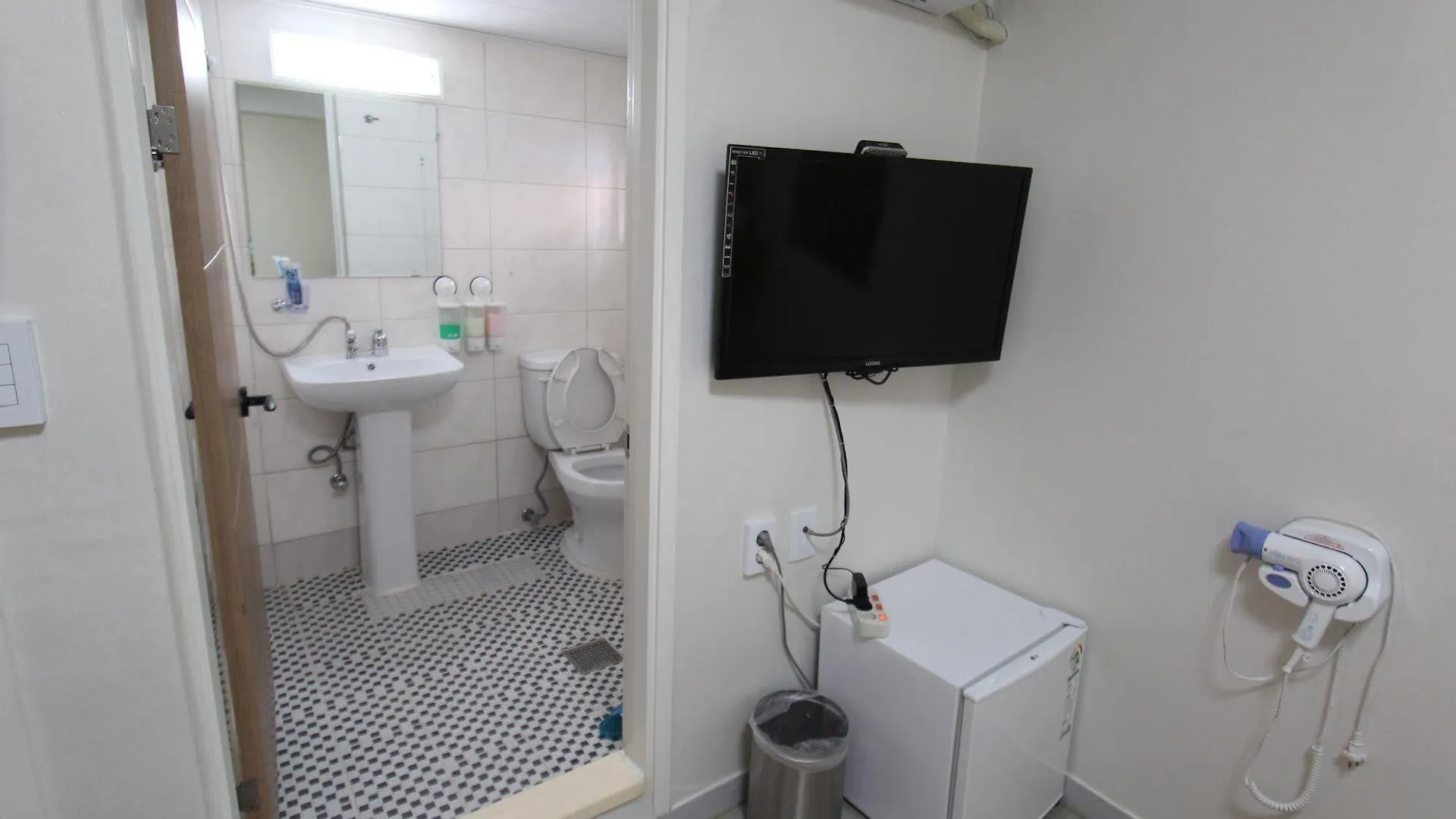 Insadong Hostel Seoul 0*,  South Korea